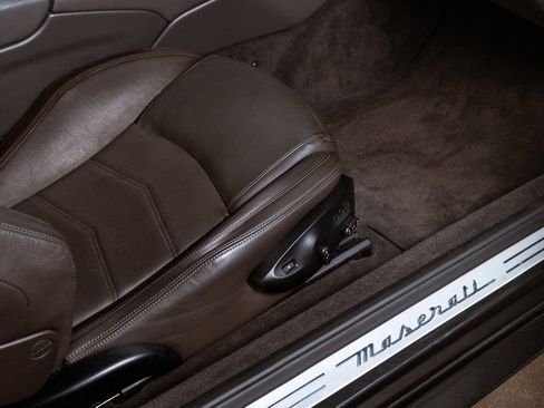 Used 2013 Maserati GranTurismo Sport RWD image 29