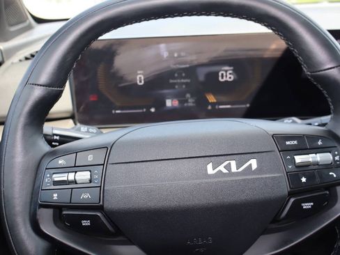 Used 2026 Kia Sportage X-Line w/ X-Line Premium Package AWD/4WD image 17