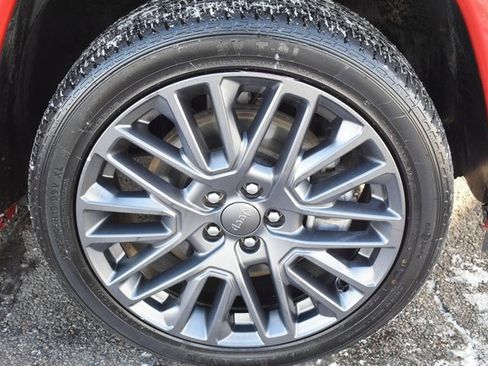 Used 2023 Jeep Compass Limited image 43