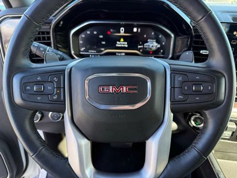 Used 2023 GMC Sierra 1500 SLT w/ SLT Convenience Package AWD/4WD image 19