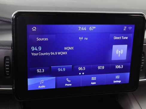 Used 2024 Ford Explorer XLT w/ Equipment Group 202A AWD/4WD image 46