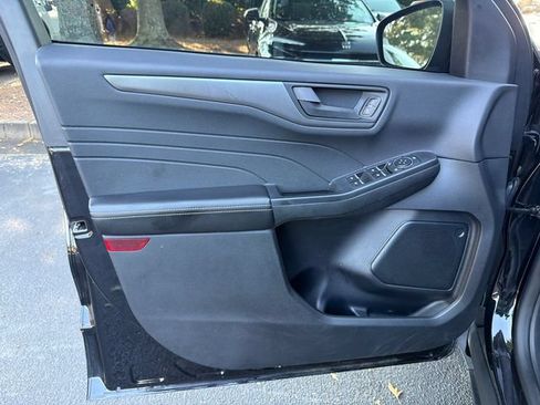 Used 2025 Ford Escape Active FWD image 10