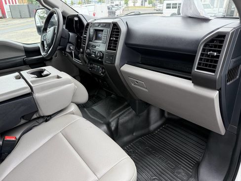 Used 2022 Ford F250 XL w/ Power Equipment Group AWD/4WD image 10