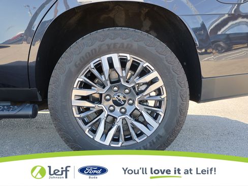 Used 2025 Chevrolet Tahoe Z71 w/ Z71 Off-Road Package image 13