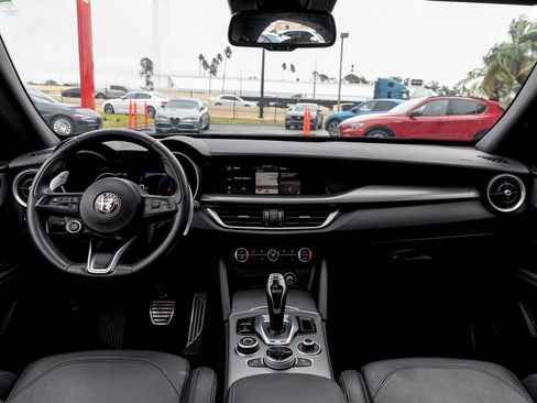 Used 2024 Alfa Romeo Stelvio Veloce image 30