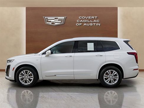 Used 2022 Cadillac XT6 Luxury image 2