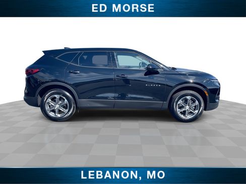 Certified 2025 Chevrolet Blazer LT FWD image 9