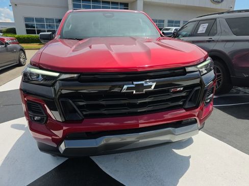 Used 2023 Chevrolet Colorado Z71 w/ Z71 Convenience Package 2 AWD/4WD image 8
