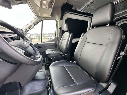 New 2026 Ford Transit 350 148 Medium Roof w/ Load Area Protection Package RWD image 15