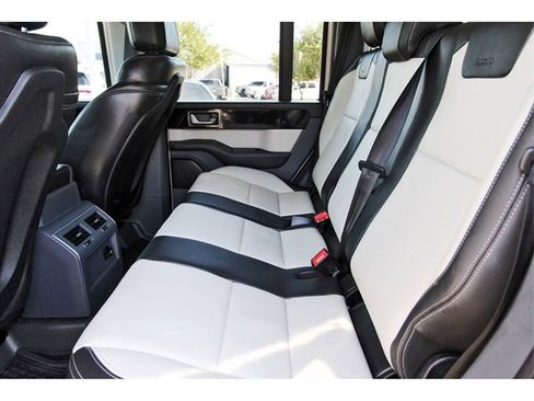 Used 2025 INEOS Grenadier Fieldmaster Edition image 12