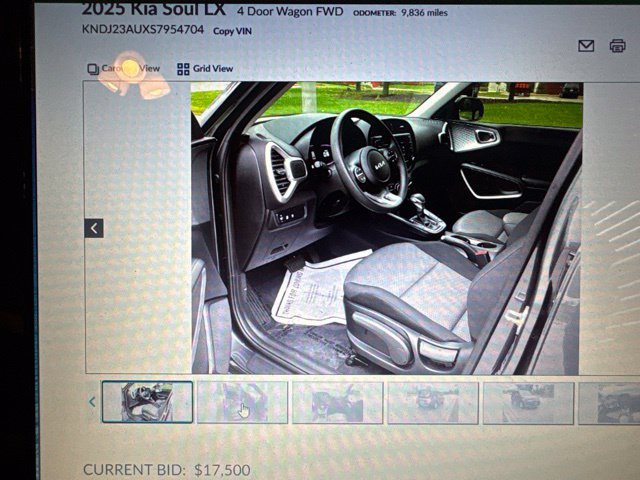 Used 2025 Kia Soul LX w/ LX Technology Package FWD image 10
