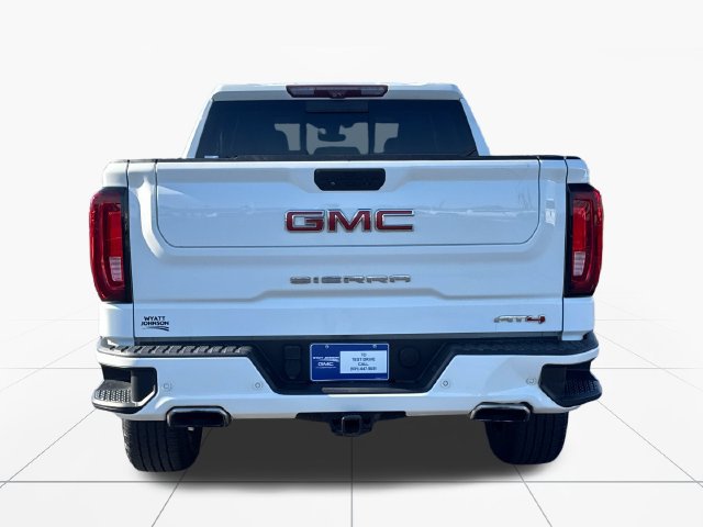 Used 2021 GMC Sierra 1500 AT4 w/ Technology Package AWD/4WD image 4