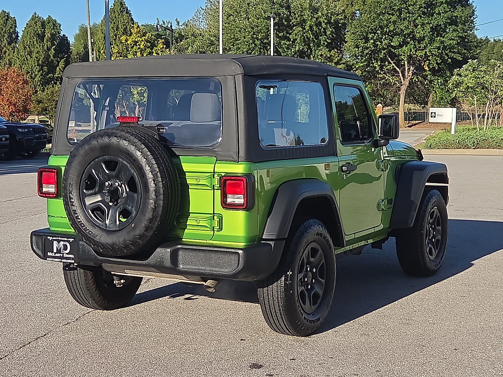 Used 2025 Jeep Wrangler Sport AWD/4WD image 5