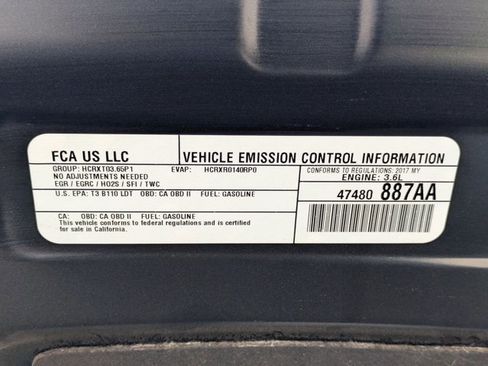 Used 2017 Chrysler Pacifica Limited FWD image 24