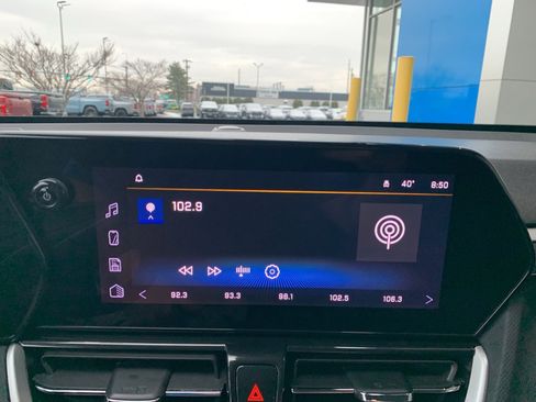 Used 2025 Chevrolet TrailBlazer LT w/ Convenience Package image 21