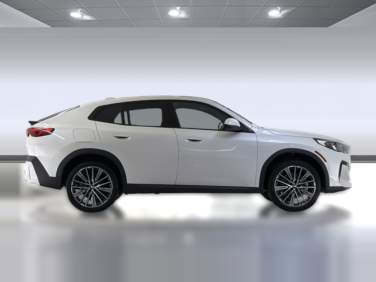 Used 2026 BMW X2 xDrive28i w/ Convenience Package AWD/4WD image 7