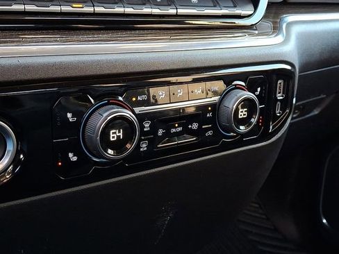 Used 2023 Chevrolet Silverado 1500 LT image 16