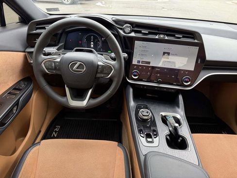 Used 2023 Lexus RZ 450e Premium w/ Accessory Package (Z1) image 8