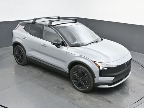 New 2026 Volvo EX30 Cross Country Ultra w/ Protection Package Premier AWD/4WD image 28
