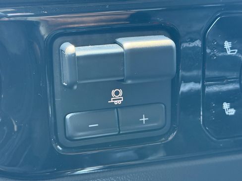 Used 2024 Chevrolet Silverado 1500 RST w/ All Star Edition Plus RWD image 25