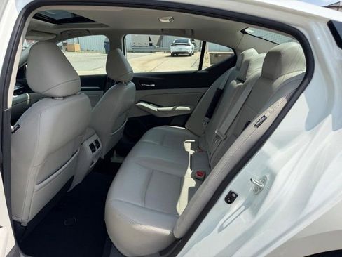 Used 2019 Nissan Altima 2.5 Platinum AWD/4WD image 7