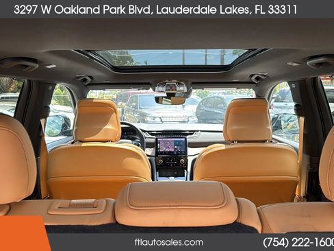 Used 2022 Jeep Grand Cherokee Summit w/ Luxury Tech Group V image 61