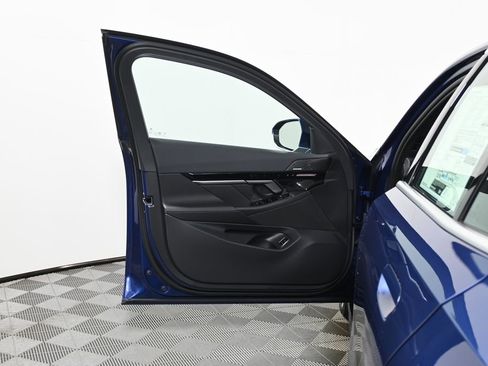 Used 2026 BMW 530i xDrive image 27