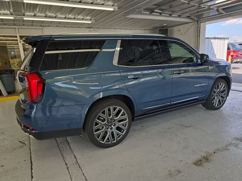 Certified 2025 GMC Yukon Denali Ultimate AWD/4WD image 6
