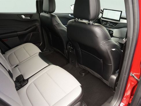 Used 2024 Ford Escape SE FWD image 14