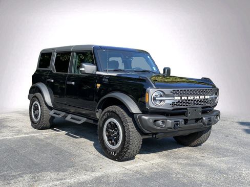 Used 2023 Ford Bronco Badlands AWD/4WD image 2