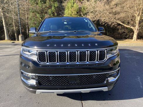 Used 2022 Jeep Wagoneer Series II image 3