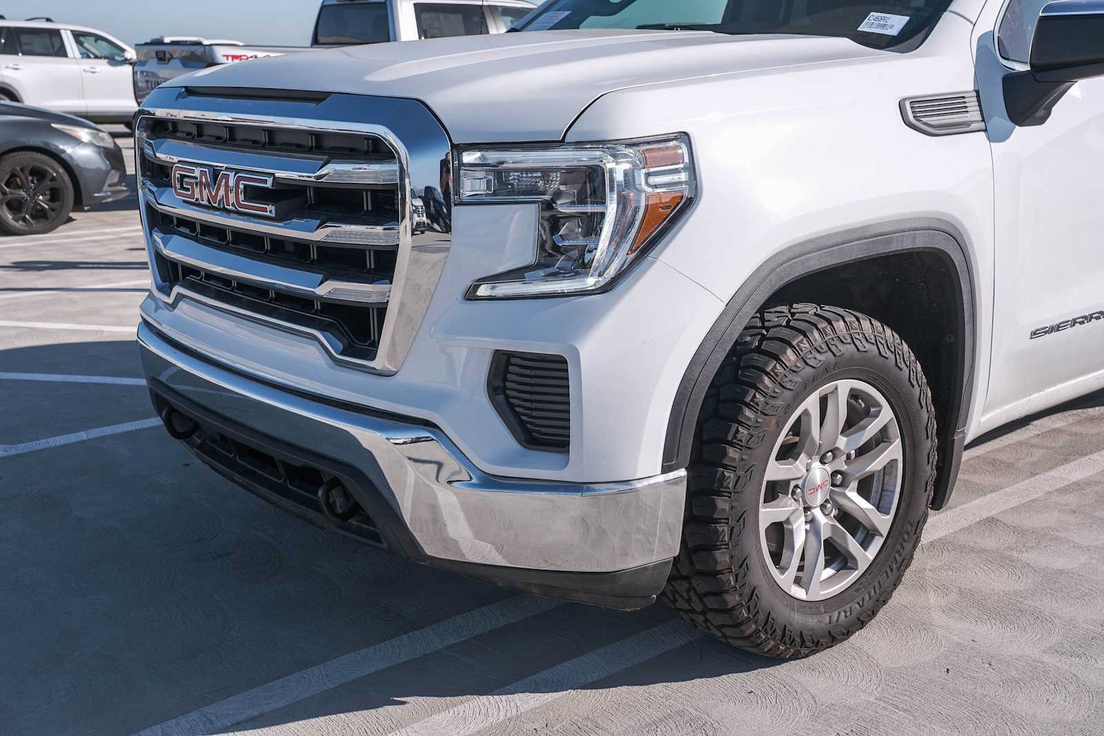 Used 2022 GMC Sierra 1500 SLE AWD/4WD image 11