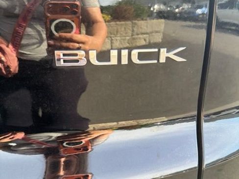 Certified 2025 Buick Enclave Preferred w/ Power Package AWD/4WD image 9