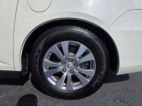 Used 2014 Honda Odyssey EX-L image 11