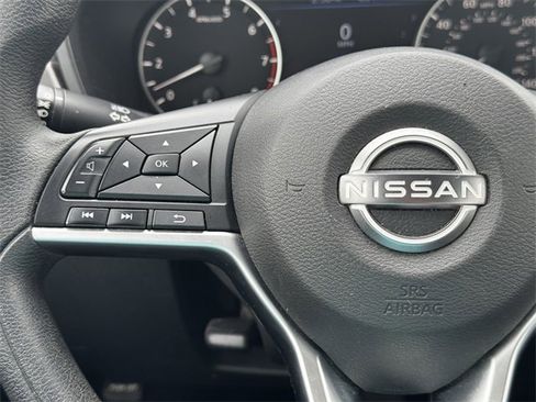 Used 2023 Nissan Altima 2.5 SV image 24