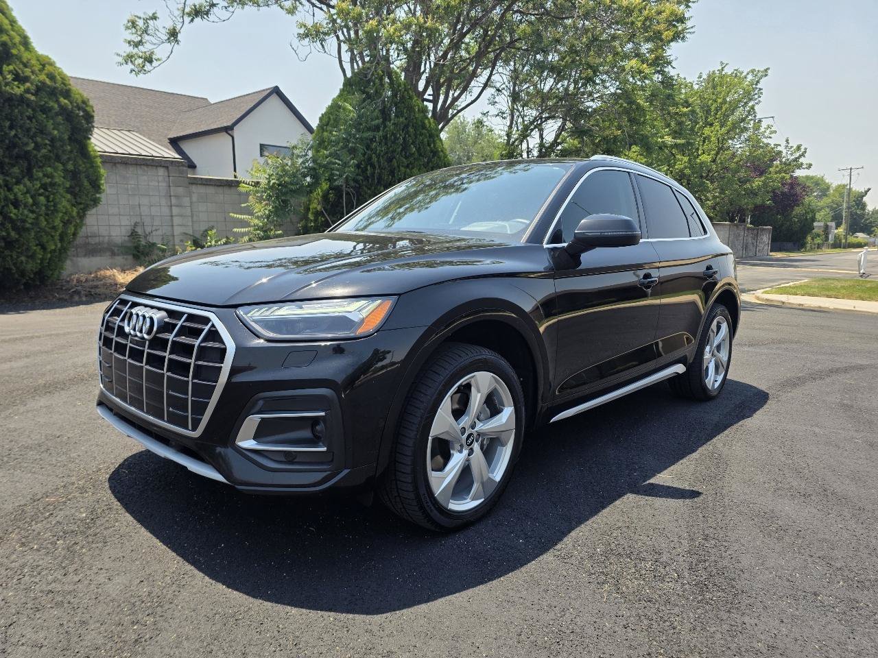 Used 2021 Audi Q5 Prestige AWD/4WD image 1