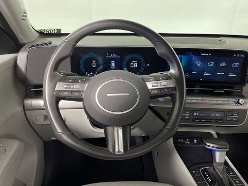 Certified 2025 Hyundai Kona SEL image 15