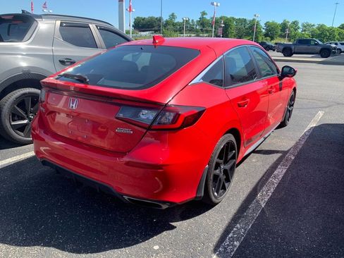 Used 2023 Honda Civic Sport Touring image 2
