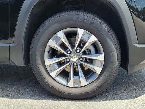 Used 2025 Chevrolet Equinox LT FWD image 10