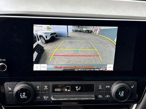 Used 2025 Toyota Grand Highlander FWD image 18