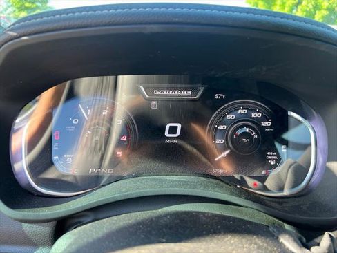 Certified 2026 RAM 2500 Laramie AWD/4WD image 15