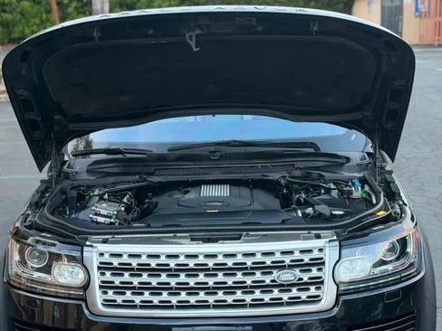 Used 2016 Land Rover Range Rover HSE image 17