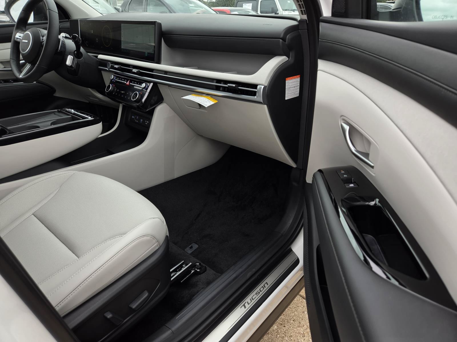 New 2026 Hyundai Tucson Limited AWD/4WD image 8