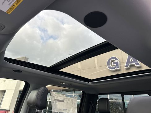 New 2025 Ford F250 Lariat w/ Lariat Ultimate Package image 50