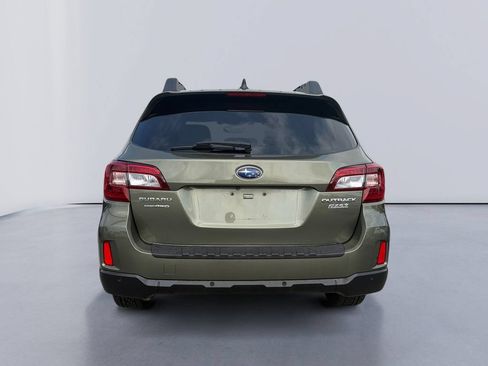 Used 2017 Subaru Outback 2.5i Limited AWD/4WD image 4