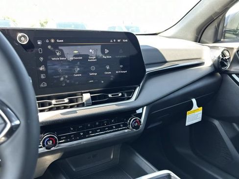 New 2026 Chevrolet Equinox LT w/ Convenience Package II AWD/4WD image 37