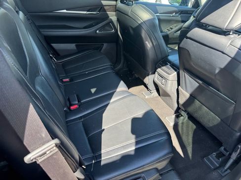 Used 2023 INFINITI QX60 Sensory w/ Cargo Package AWD/4WD image 21