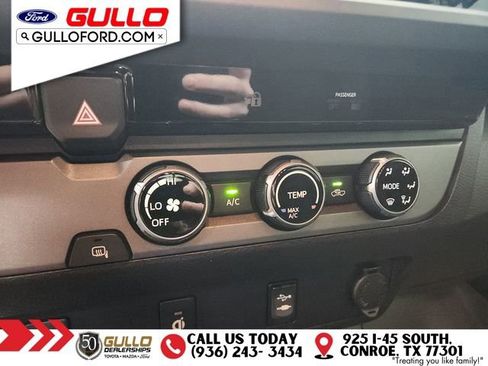 Used 2016 Toyota Tacoma SR5 image 27