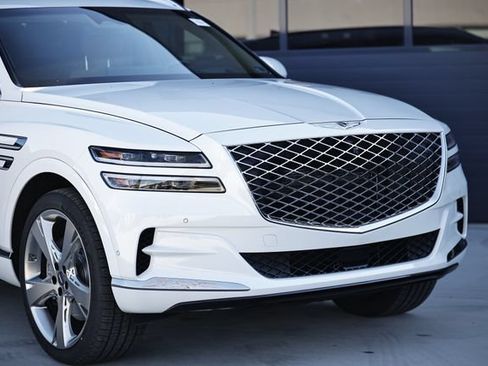 Used 2023 Genesis GV80 3.5T w/ Prestige Package AWD/4WD image 2