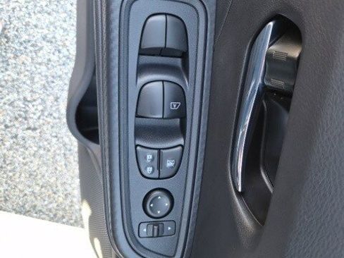 New 2025 Nissan Versa SV w/ Trunk Package image 17